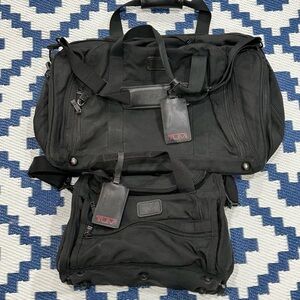 Tumi Crossbody Messenger Weekender Bag With Duffle Luggage carry on Travel Set